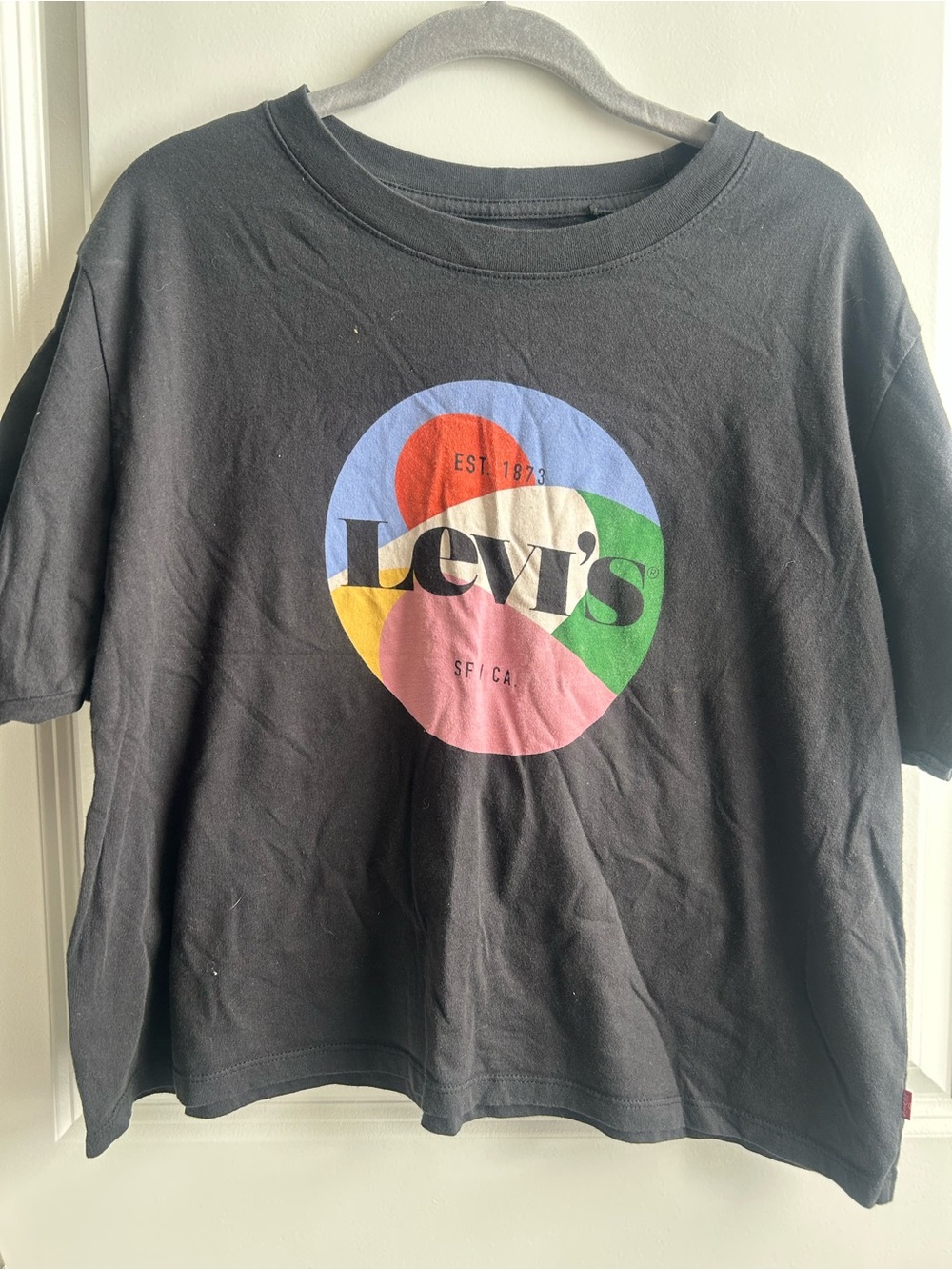 Levi's Black Short-Sleeve Cropped Tee